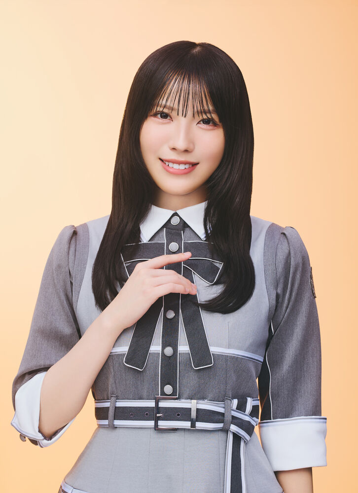 日向坂46公式プロフィールに掲載された森本茉莉のアーティスト写真