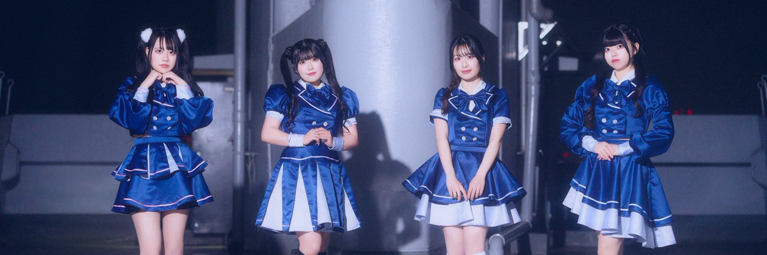 最愛のマルベリー公式Xのヘッダーに掲載された現メンバー4人の写真
