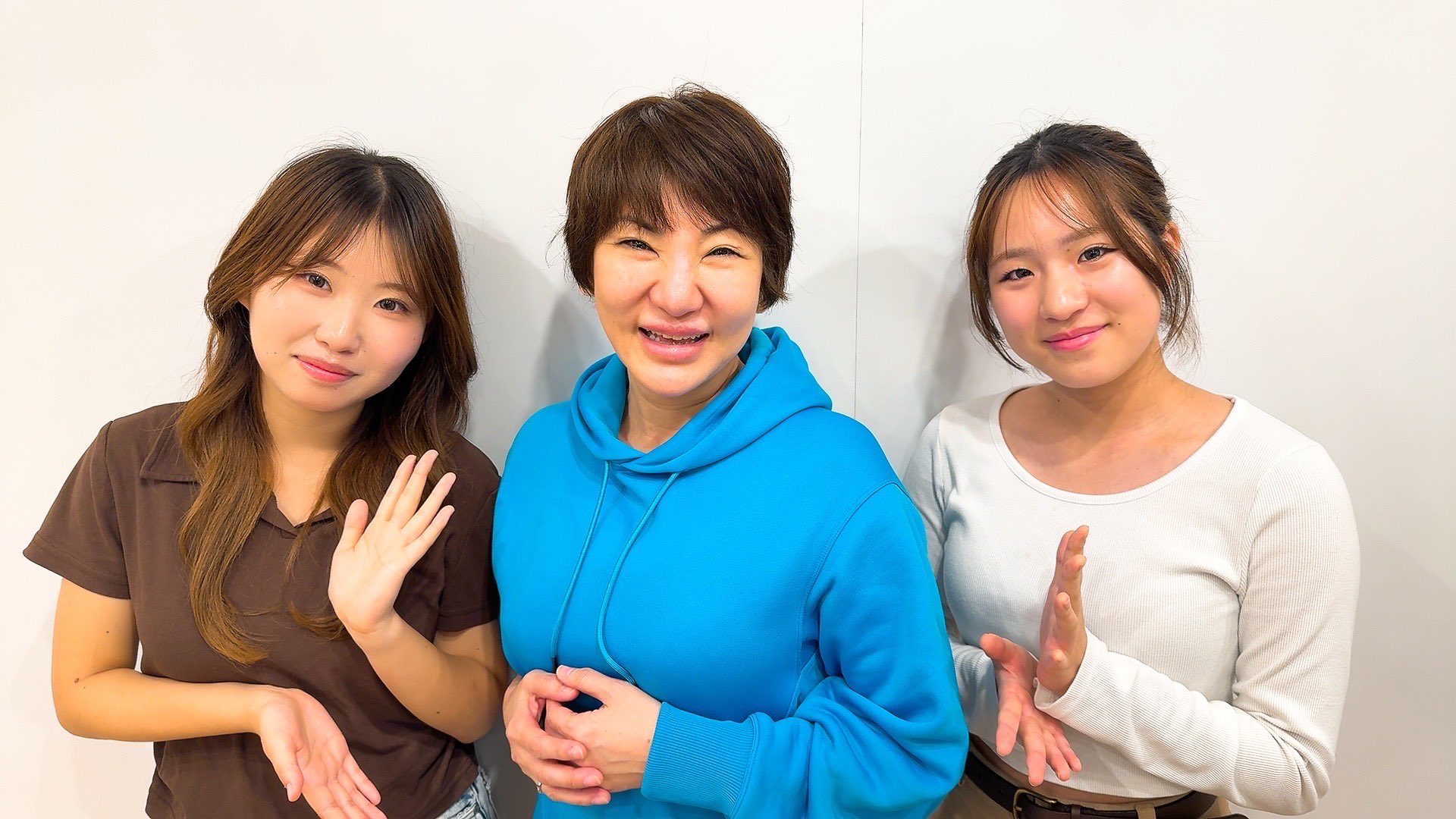 UtaHimeのSAYAKA・NONOKAとプロデューサー広瀬香美。2026年6月28日の公式X掲載写真