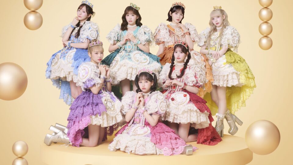 仲川瑠夏を含む7人のFRUITS ZIPPER公式グループ写真