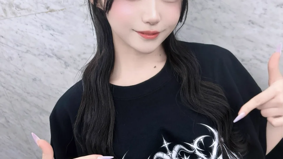 ノベルノアの七瀬こゆるが写る公式写真